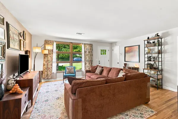 1904 Valley Park Dr, Nashville, TN 37216
