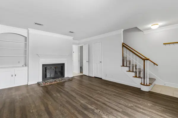 110 Academy Sq, Nashville, TN 37210
