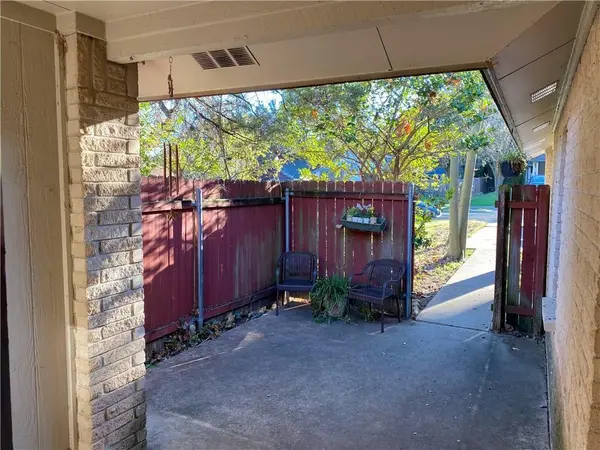 910 Milford WAY #B, Austin, TX 78745