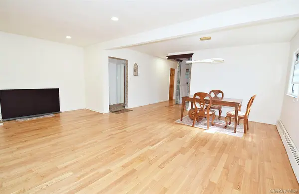 50-07 228th ST, Bayside, NY 11364