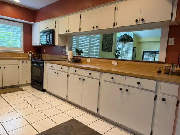 107 CANTERBURY DR, Haines City, FL 33844