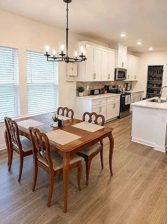 2352 Woodmeadow Dr, Clarksville, TN 37043