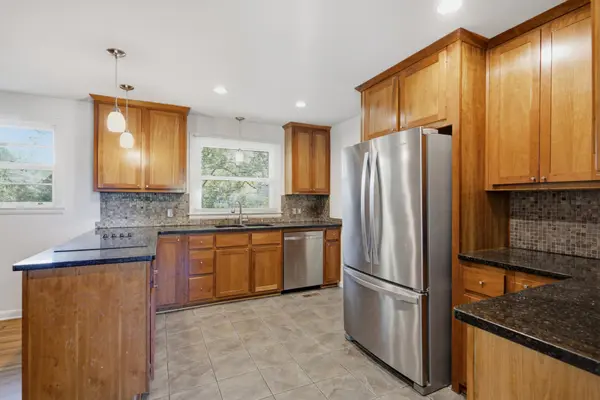504 Highcrest Dr, Nashville, TN 37211