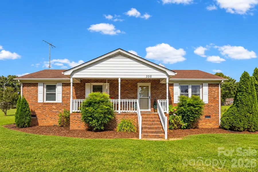106 Misty LN, Kings Mountain, NC 28086
