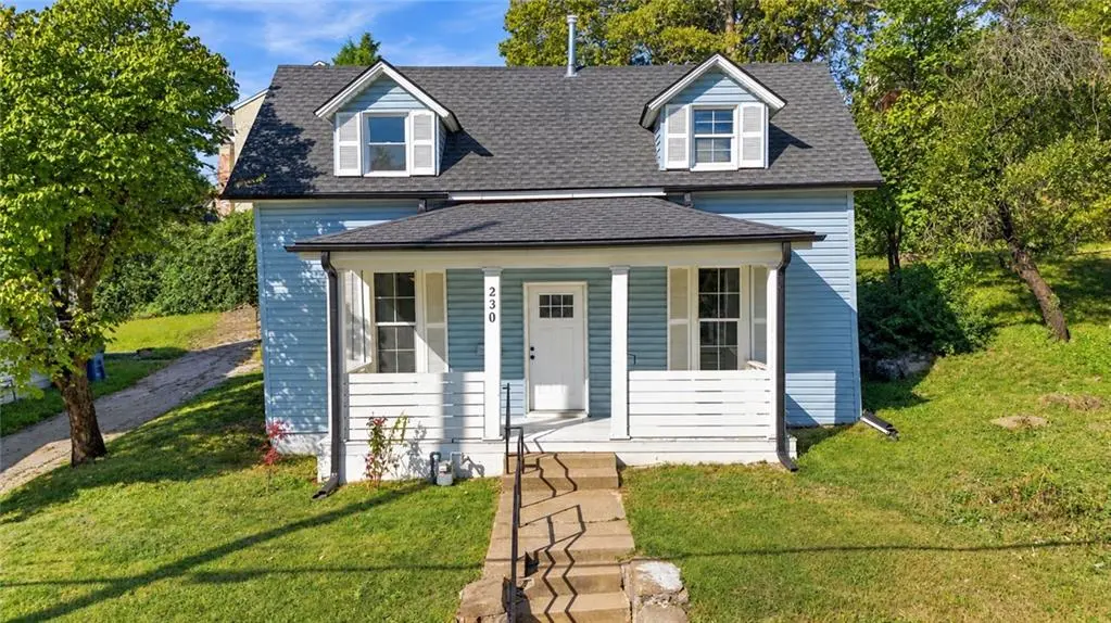 230 N Missouri ST, Liberty, MO 64068