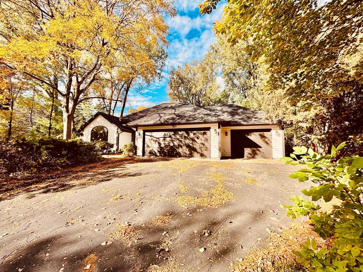 13505 Elkwood DR, Apple Valley, MN 55124