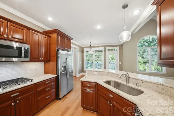 9024 Garrison RD, Sherrills Ford, NC 28673