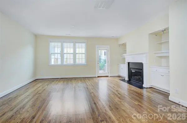 1023 White Point DR, Huntersville, NC 28078