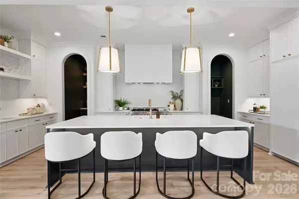 1205 Jersey LN, Charlotte, NC 28209