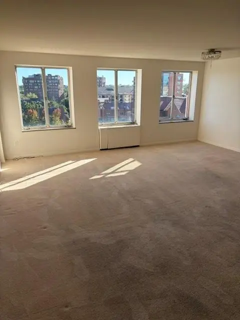 221 W 48th Street ST #1505, Kansas City, MO 64112
