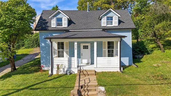 230 N Missouri ST, Liberty, MO 64068