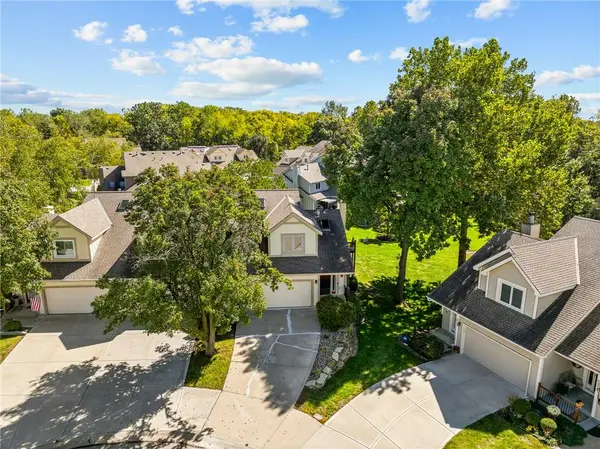 8204 NW Bradford CT, Kansas City, MO 64151