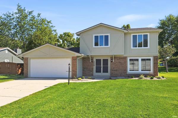 3829 Blythewood PL, Fort Wayne, IN 46804