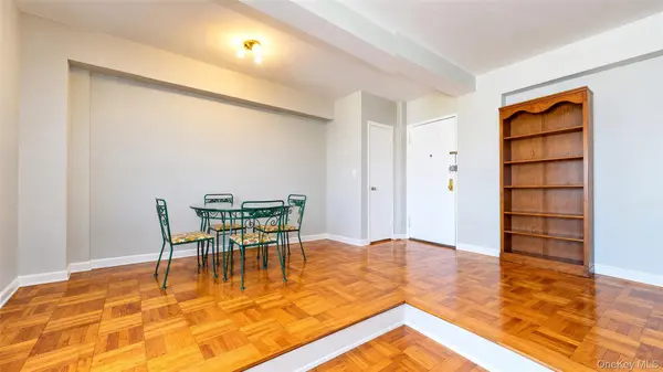 98-25 64th Rd #8C, Rego Park, NY 11374