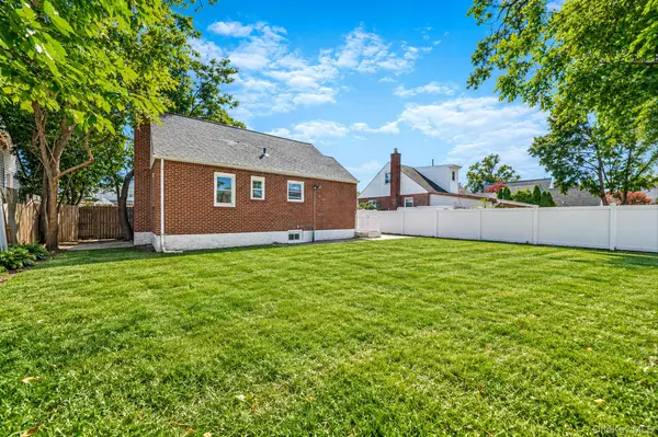 167 Stanton BLVD, Uniondale, NY 11553