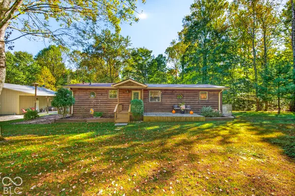 2459 Amy LN, Nashville, IN 47448