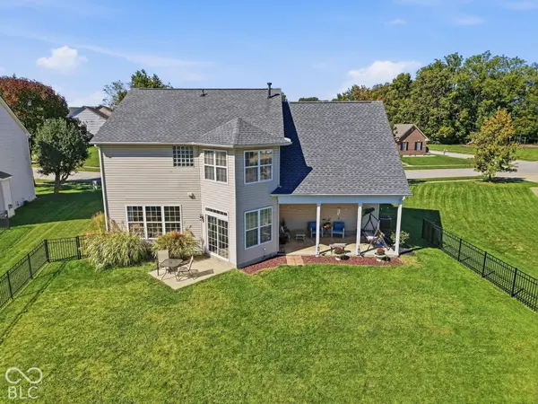 8035 Meadow Bend LN, Indianapolis, IN 46259