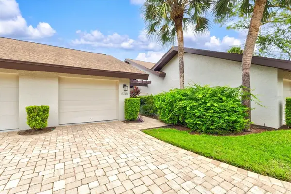 3118 WINDRUSH BOURNE #8, Sarasota, FL 34235