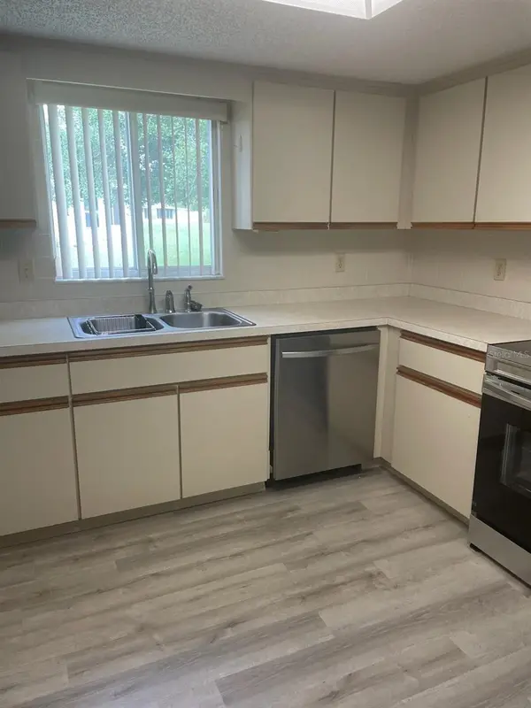 10765 SW 63RD TER, Ocala, FL 34476