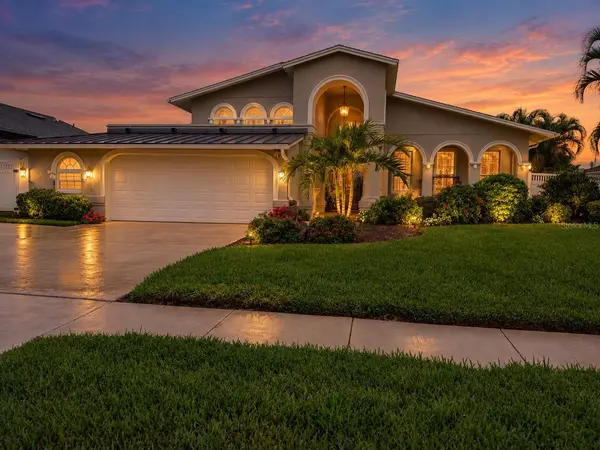 707 SNUG IS, Clearwater Beach, FL 33767