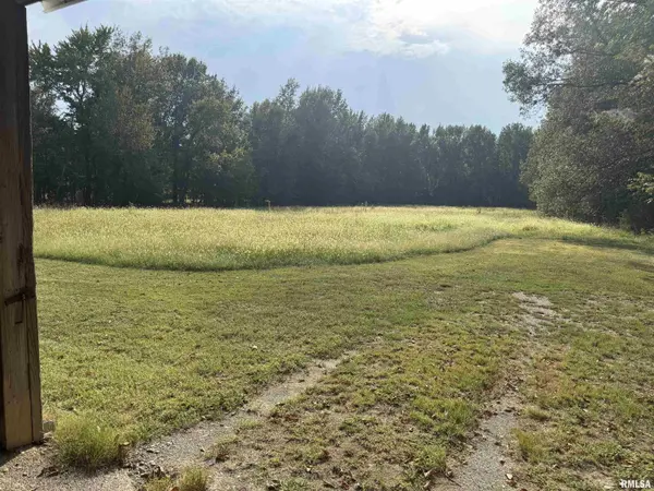2509 WEAVER RD, Herrin, IL 62948