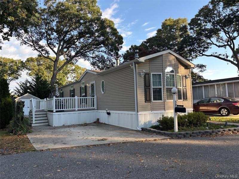 1661 Old Country RD #72, Riverhead, NY 11901