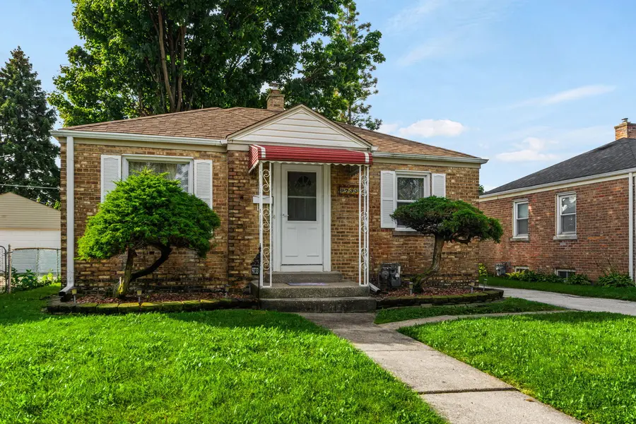 9733 Addison AVE, Franklin Park, IL 60131