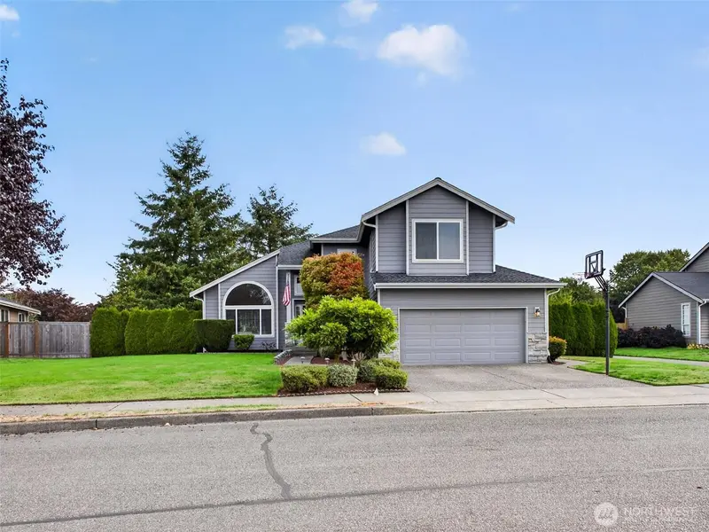 401 Randall PL, Enumclaw, WA 98022
