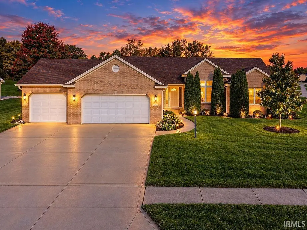 336 Crown Hill DR, Huntington, IN 46750-8453