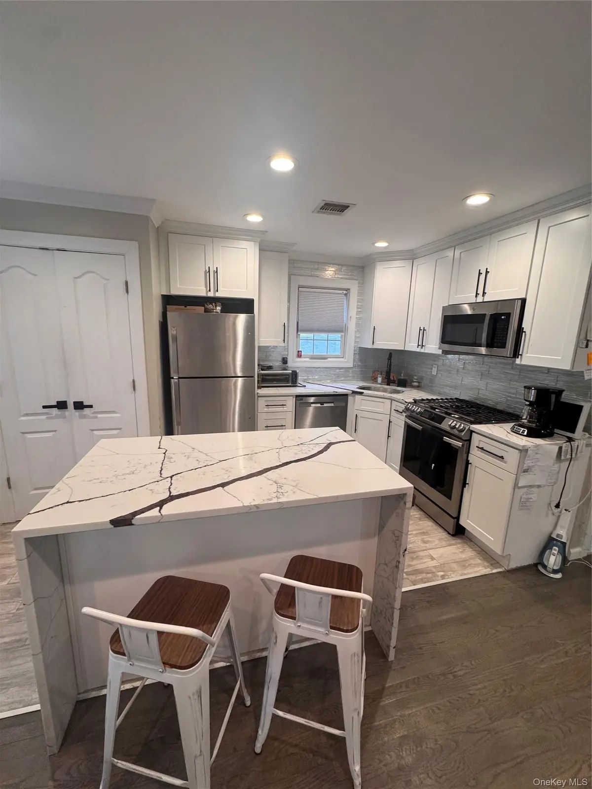 68 Brookline AVE #Main floor, East Atlantic Beach, NY 11561