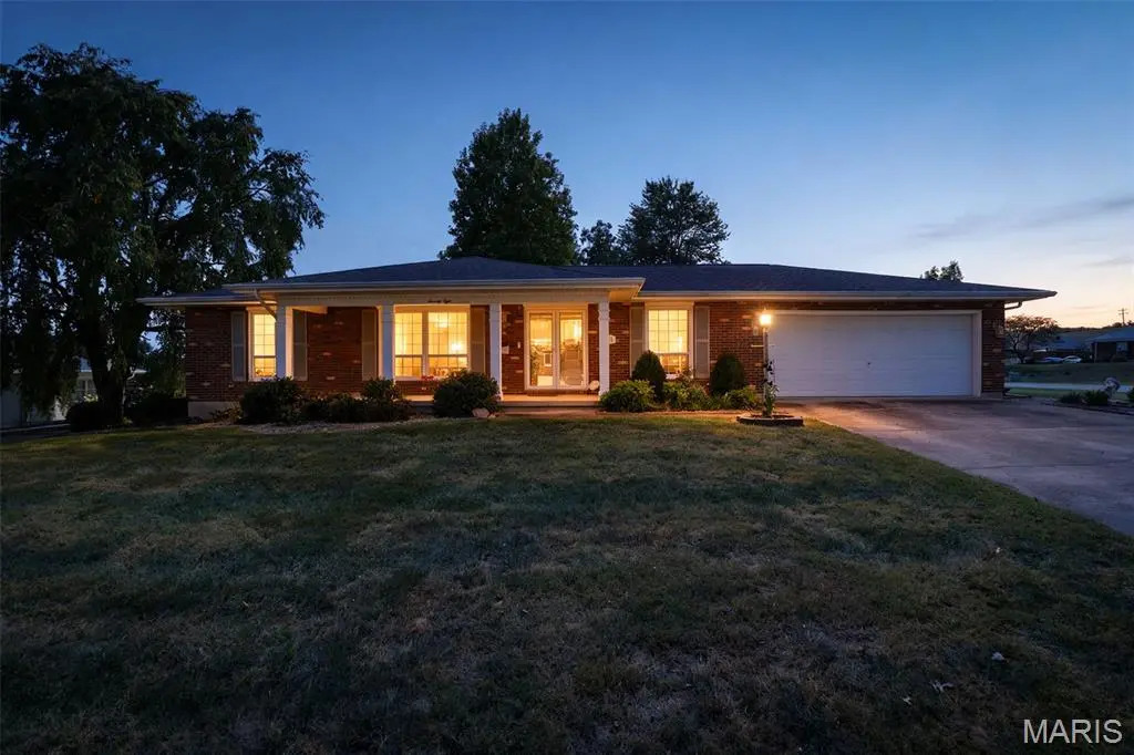 78 Oakwood DR, Ste Genevieve, MO 63670