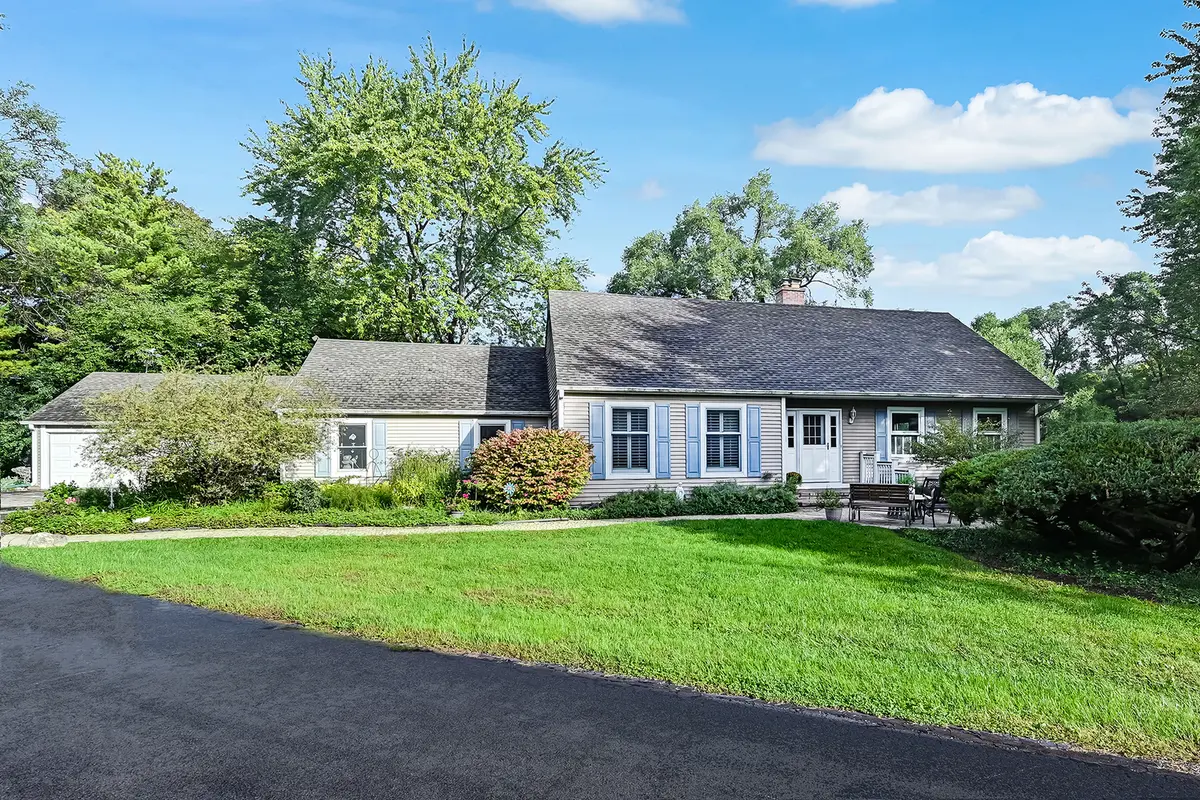 24462 N Kelsey RD, Barrington, IL 60010
