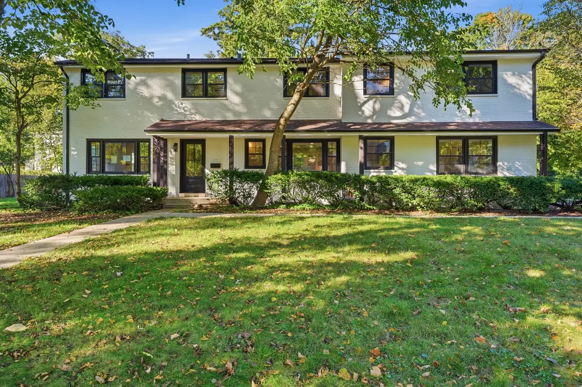 542 E Prospect AVE, Lake Bluff, IL 60044