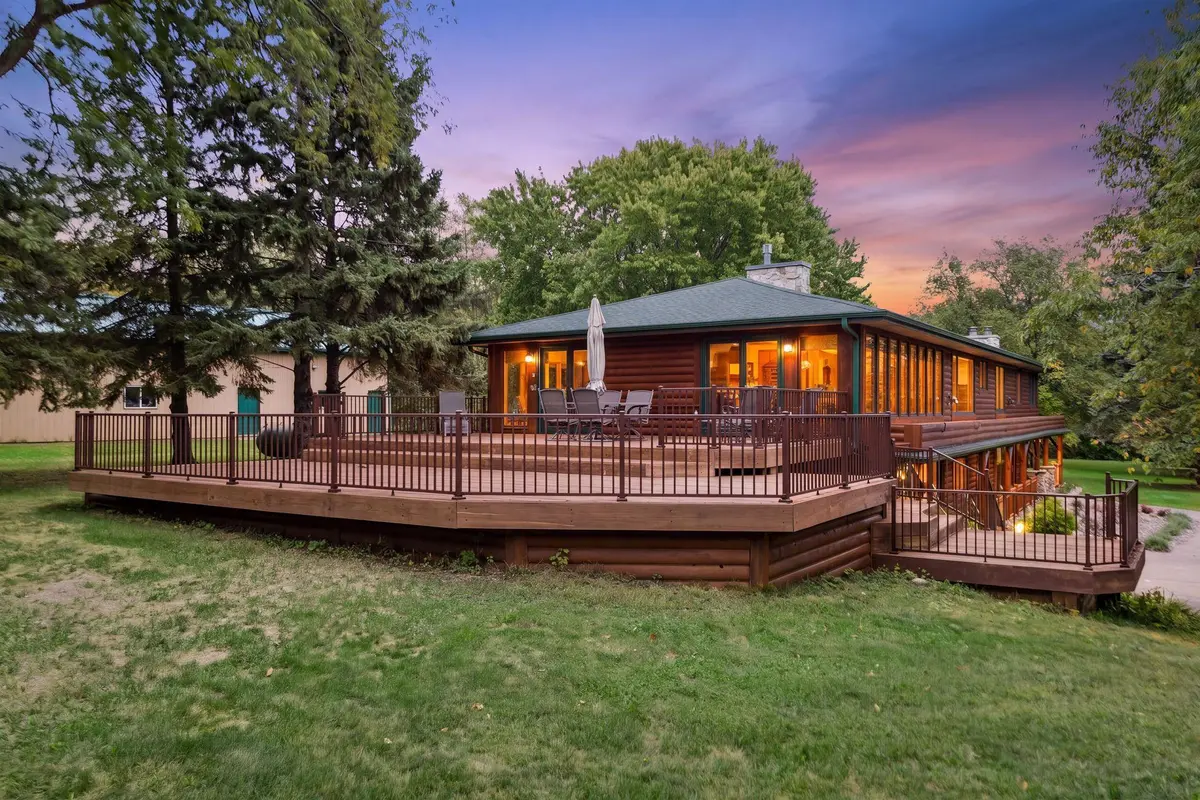 713 Terrier LN #A, Somerset, WI 54025