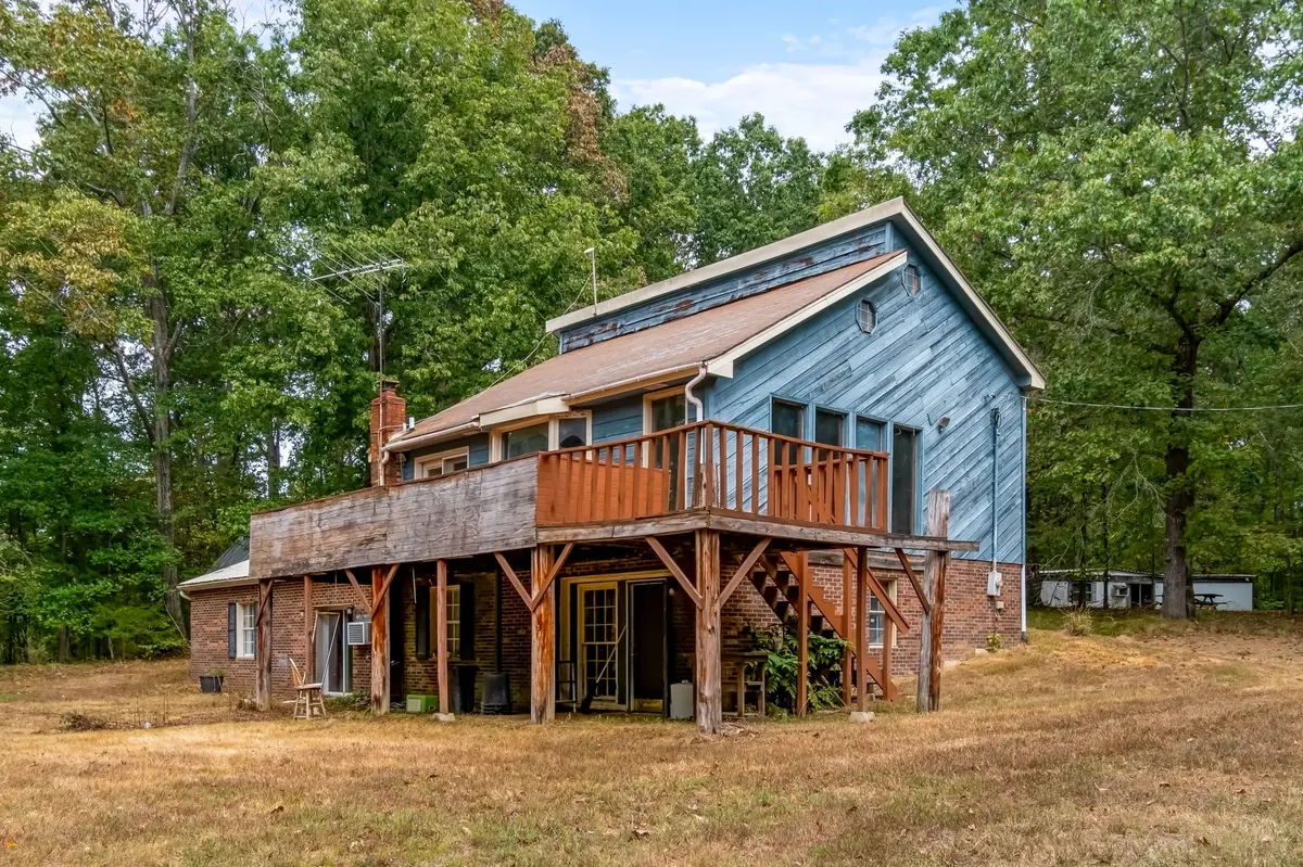 2120 Griffintown Rd, White Bluff, TN 37187