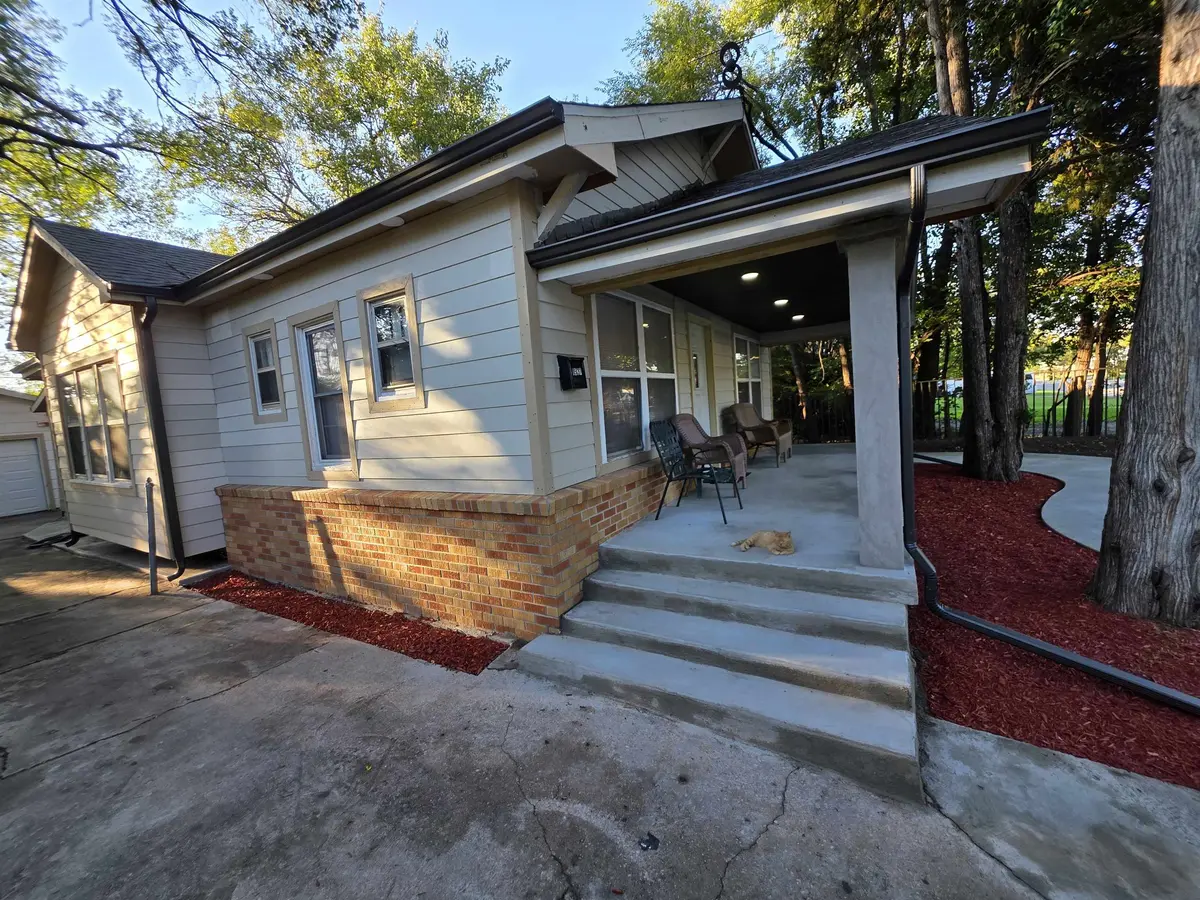 1527 N spruce st, Wichita, KS 67214
