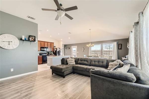 349 Tailwind DR, Kyle, TX 78640
