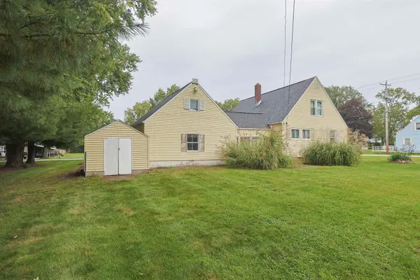 19702 Pasadena AVE, South Bend, IN 46614-5614