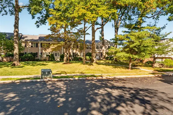 284 Parkside DR, Suffern, NY 10901