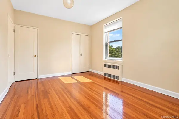 141-15 28th AVE #6A, Flushing, NY 11354