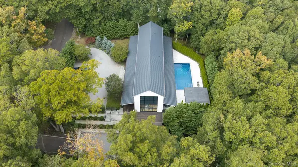 2 Bayview AVE, Shelter Island Heights, NY 11965