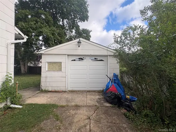 771 Windmill AVE, West Babylon, NY 11704