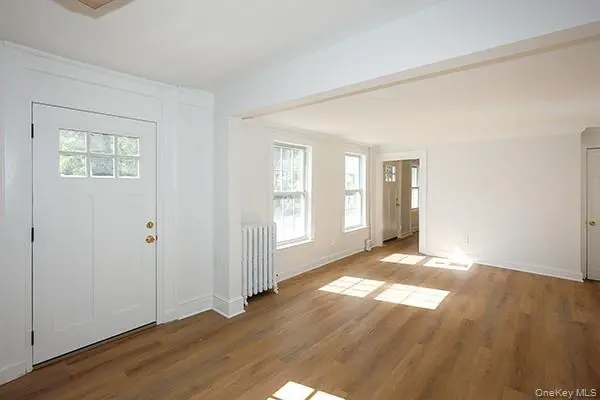 40 The PL, Glen Cove, NY 11542