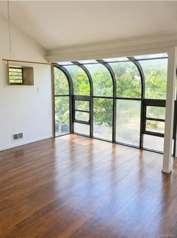 886 Rensselaer AVE, Staten Island, NY 10309