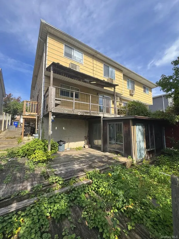 886 Rensselaer AVE, Staten Island, NY 10309