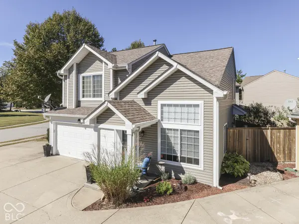 2293 Grand Fir DR, Greenwood, IN 46143