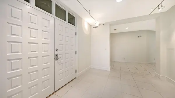 2550 HARBOURSIDE DR #334, Longboat Key, FL 34228