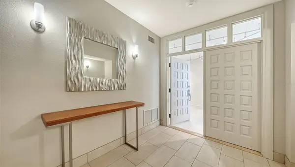 2550 HARBOURSIDE DR #334, Longboat Key, FL 34228