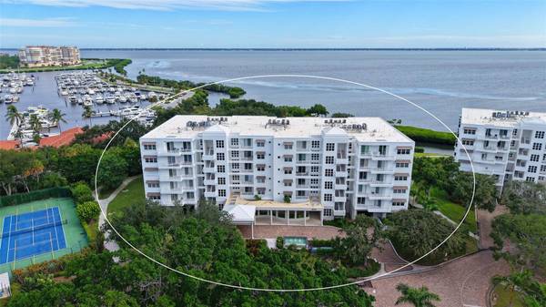2550 HARBOURSIDE DR #334, Longboat Key, FL 34228