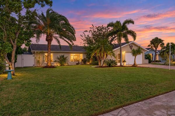 6510 SOLITAIRE PALM WAY, Apollo Beach, FL 33572